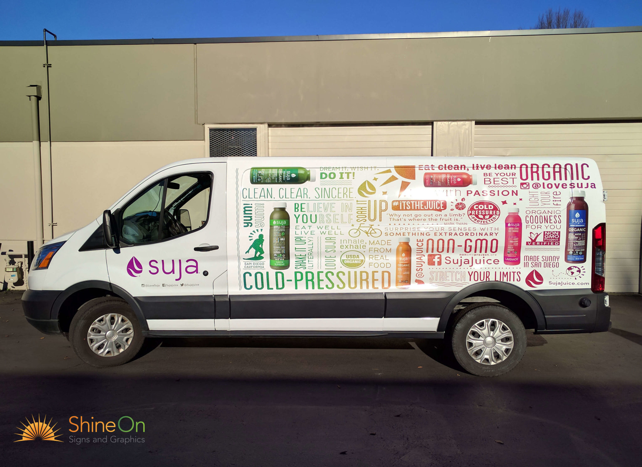 vehicle-graphics-suja